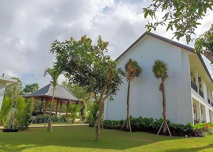 Hotel Tapa Ratan 3*